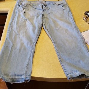 EUC TORRID CAPRI/CROP SIZE 16